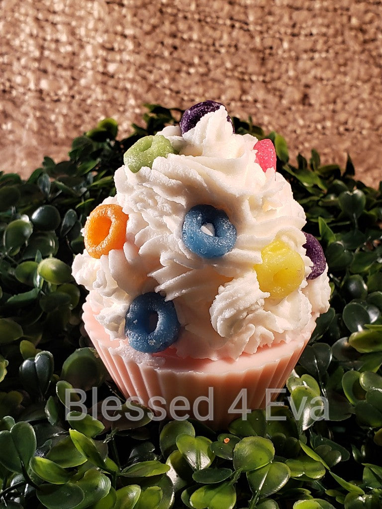 Blesses Loops Cupcake